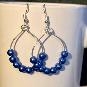 Handmade Earrings w/blue beads